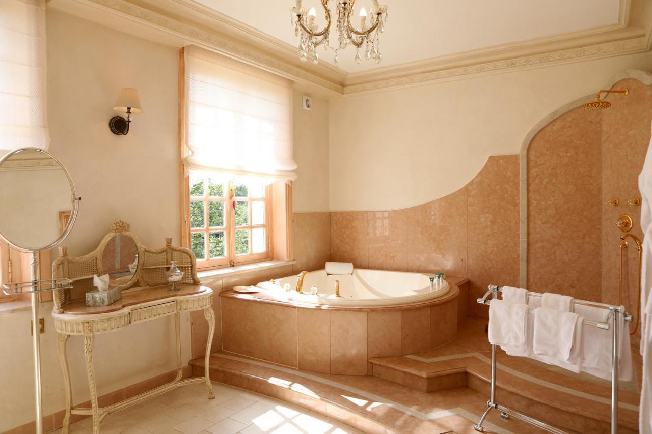 圣加蒂安德布瓦Le Domaine Du Lieu Athan ,Reserve Aux Adultes住宿加早餐旅馆 外观 照片